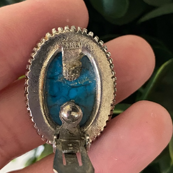 Vintage Roma Silver Tone Faux Turquois Clip On Earrings Signed 1.25” length - Picture 6 of 6